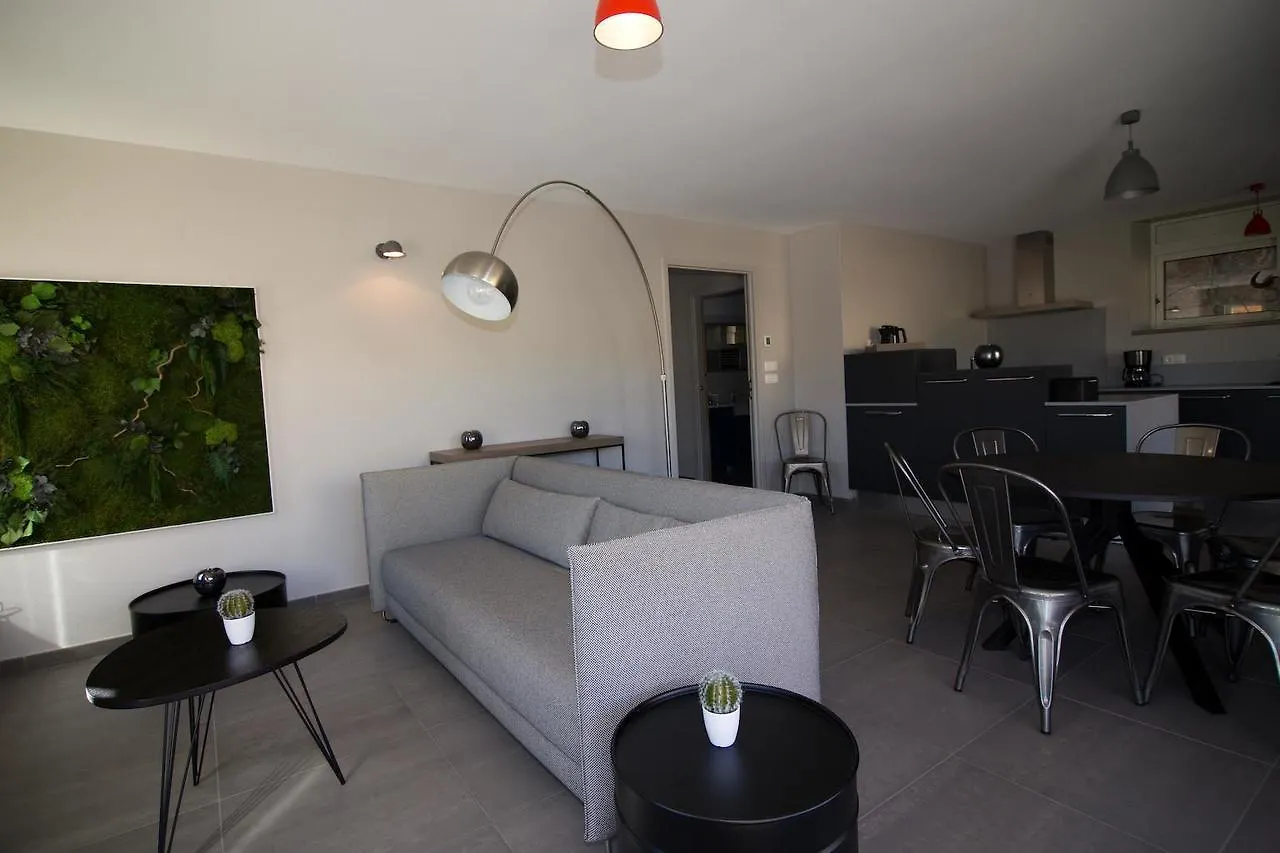 Domaine Des Anges Villa Grospierres 0*,