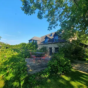 Grande Maison En Pierre, Calme, Jardin Arboré. Roz-Landrieux